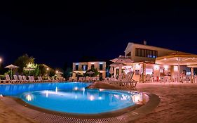 Yianetta Hotel & Suites